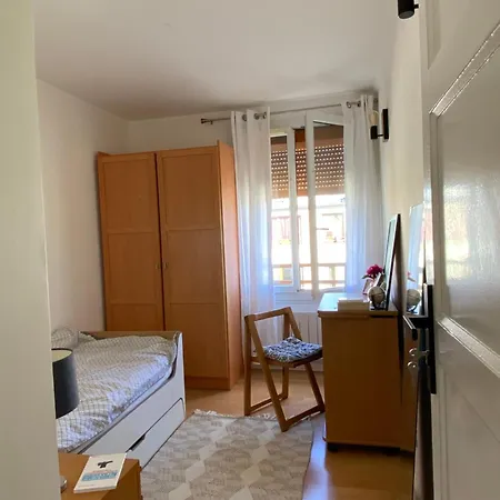 Pansiyon Simple Paisible Proche De Paris